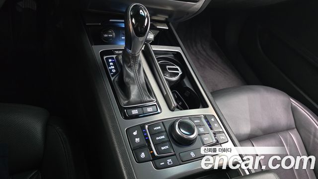 Hyundai Genesis 2016 — photo 9