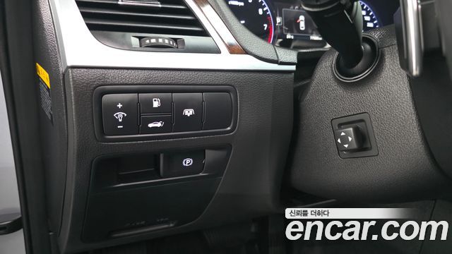 Hyundai Genesis 2016 — photo 17
