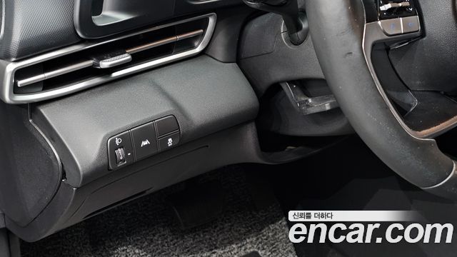 Hyundai AVANTE 2021 — photo 23