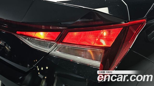 Hyundai AVANTE 2021 — photo 9