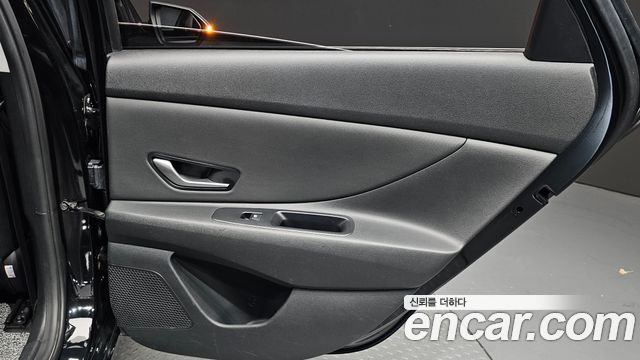 Hyundai AVANTE 2021 — photo 15