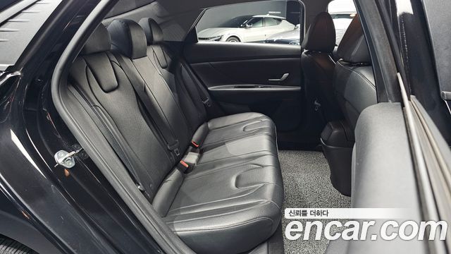 Hyundai AVANTE 2021 — photo 27
