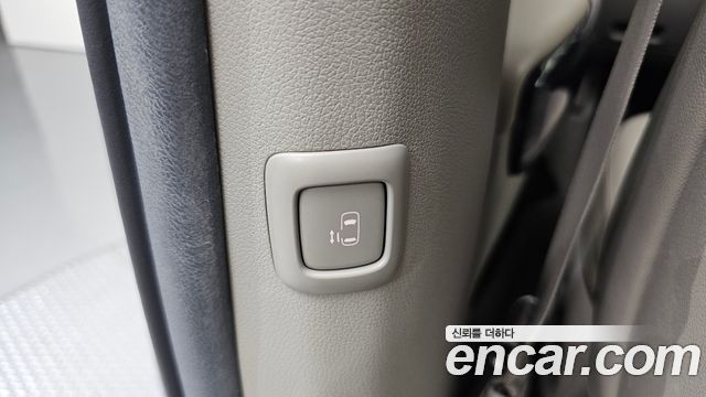Kia Canival 2017 — photo 26