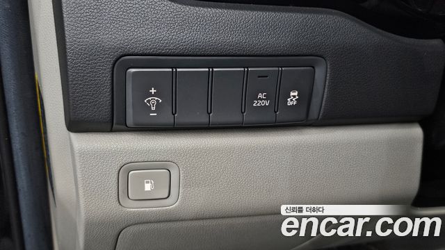 Kia Canival 2017 — photo 28