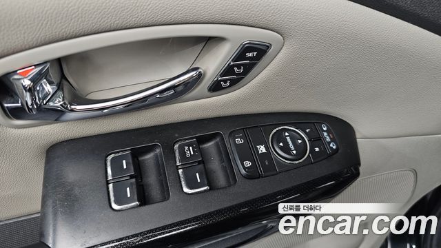 Kia Canival 2017 — photo 29