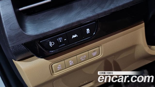 Kia Canival 2022 — photo 22