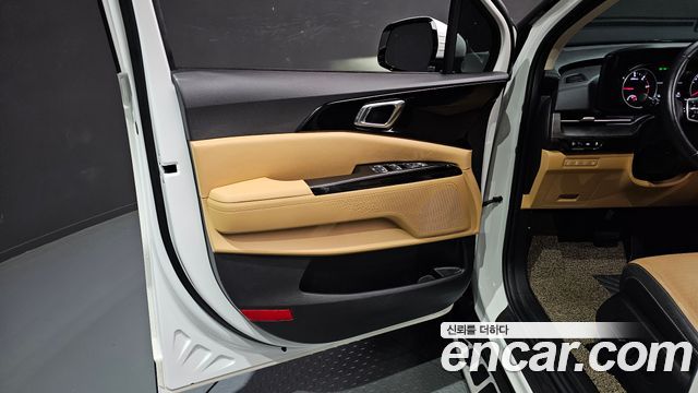 Kia Canival 2022 — photo 14