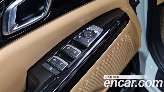 Kia Canival 2022 — photo 27