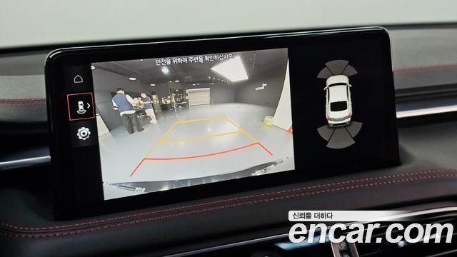Genesis G70 2021 — photo 21
