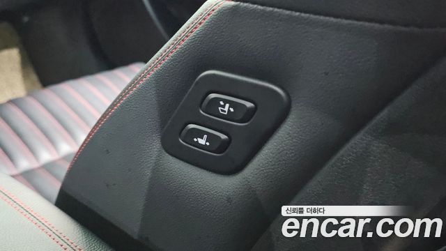 Genesis G70 2021 — photo 29