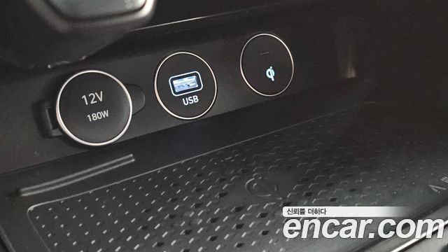 Genesis G70 2021 — photo 31