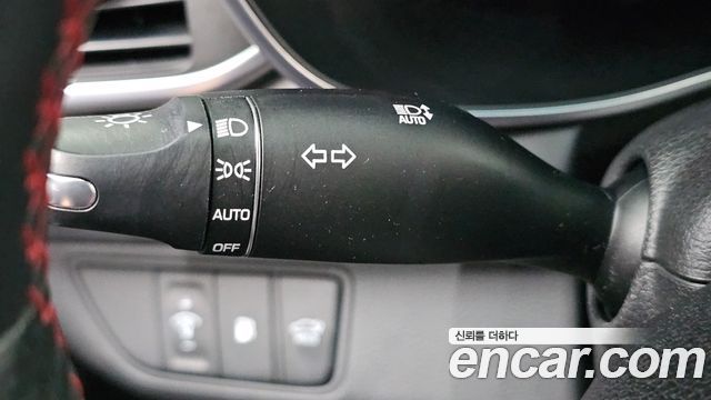 Genesis G70 2021 — photo 32