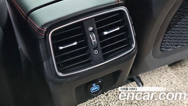 Genesis G70 2021 — photo 34