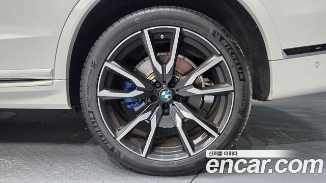 BMW X7 2022 — photo 5