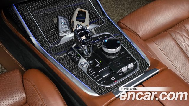 BMW X7 2022 — photo 9