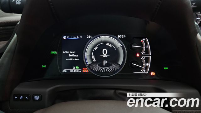 Lexus ES 2021 — photo 11