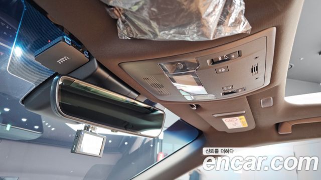 Lexus ES 2021 — photo 21