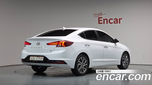 Hyundai AVANTE 2019 — photo 2