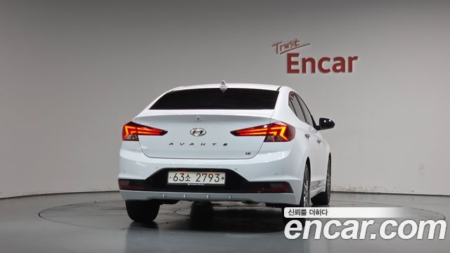 Hyundai AVANTE 2019 — photo 4
