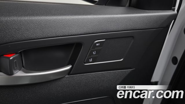 Hyundai AVANTE 2019 — photo 33