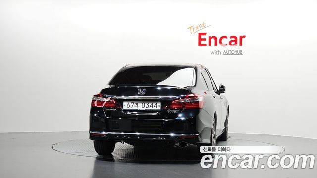 Honda Accord 2017 — photo 4