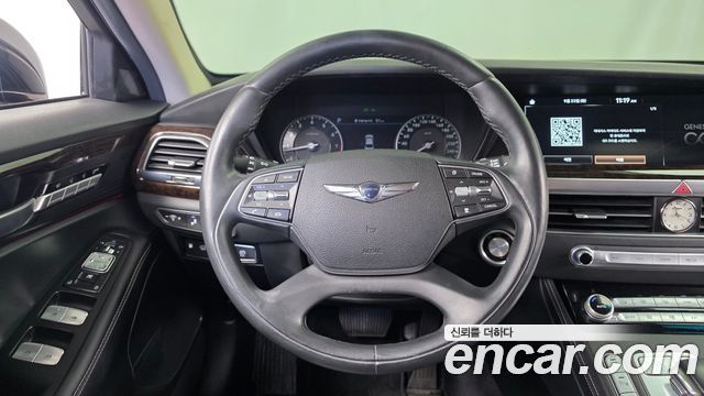 Genesis G90 2019 — photo 18