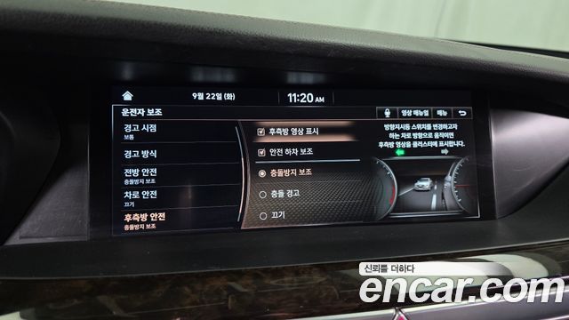 Genesis G90 2019 — photo 21