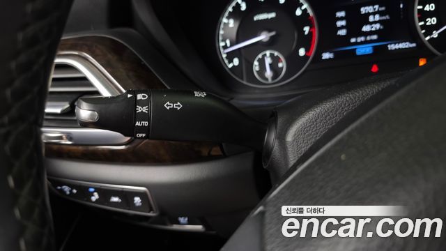 Genesis G90 2019 — photo 29