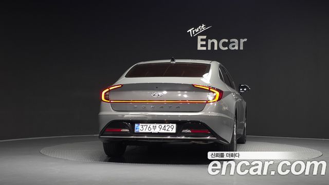 Hyundai Sonata 2022 — photo 4