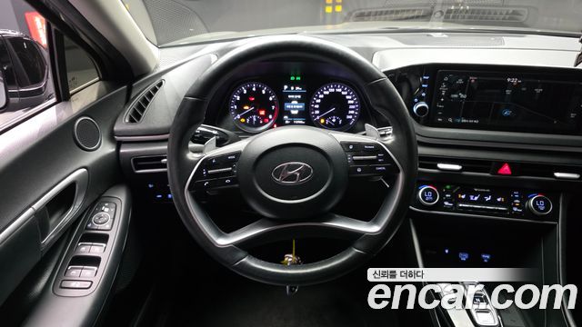 Hyundai Sonata 2022 — photo 19