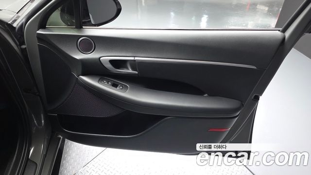 Hyundai Sonata 2022 — photo 14
