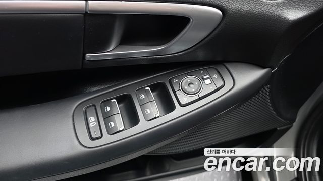 Hyundai Sonata 2022 — photo 30