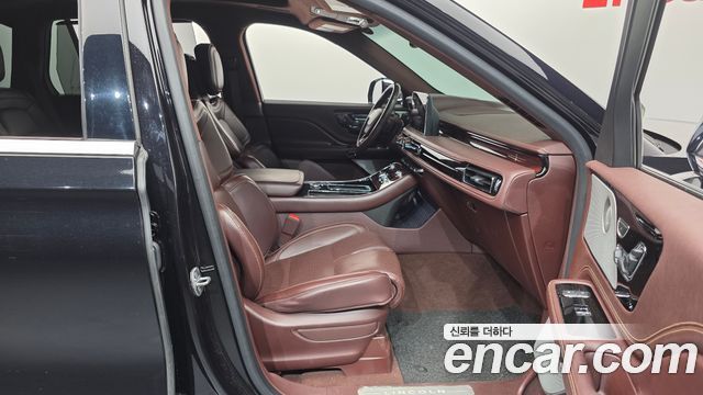 Lincoln Aviator 2021 — photo 10