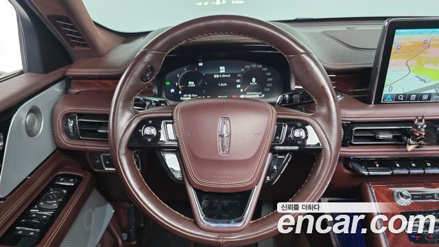 Lincoln Aviator 2021 — photo 14