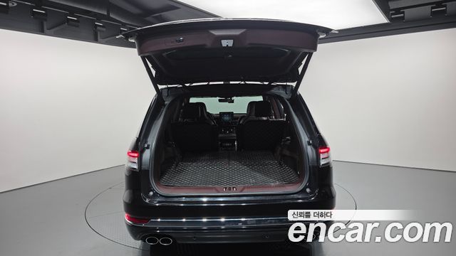 Lincoln Aviator 2021 — photo 20