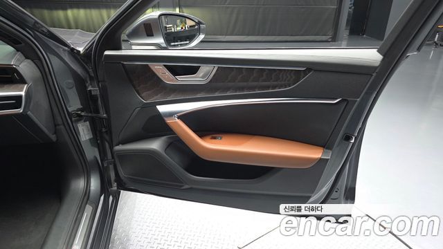 Audi A6 2023 — photo 14