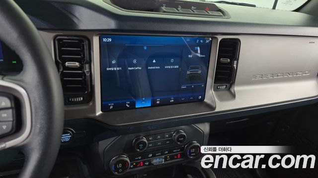 Ford Bronco 2023 — photo 19