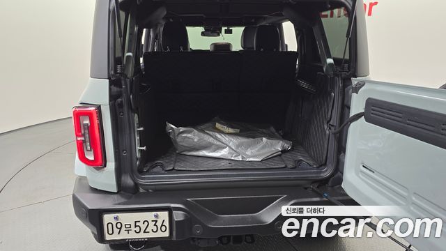 Ford Bronco 2023 — photo 23