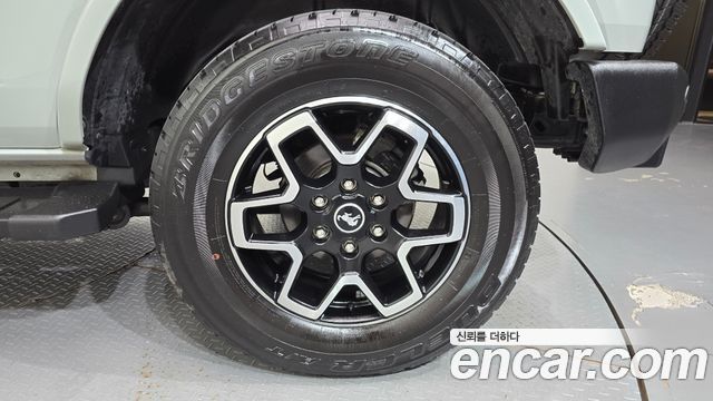 Ford Bronco 2023 — photo 7