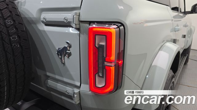 Ford Bronco 2023 — photo 9
