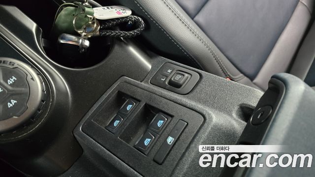 Ford Bronco 2023 — photo 28