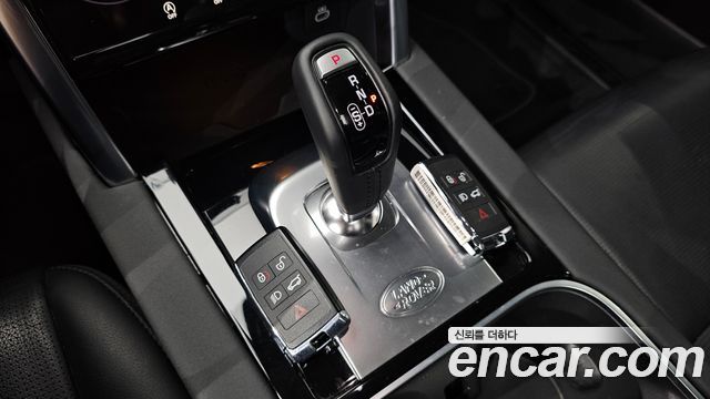 Land Rover Discovery Sport 2021 — photo 12