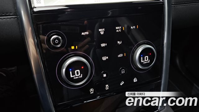 Land Rover Discovery Sport 2021 — photo 28