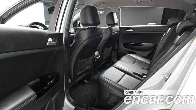 Kia Sportage 2016 — photo 11