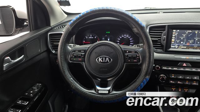 Kia Sportage 2016 — photo 12