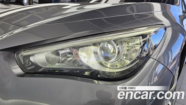 Infiniti Q50 2018 — photo 8