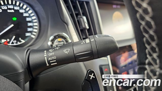 Infiniti Q50 2018 — photo 27
