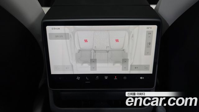 Tesla Model Y 2025 — photo 32