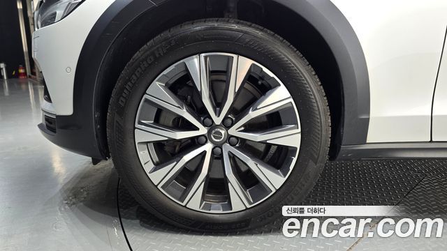 Volvo V90 2021 — photo 5