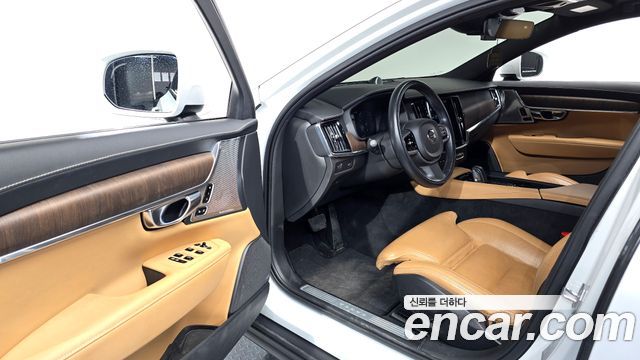 Volvo V90 2021 — photo 10